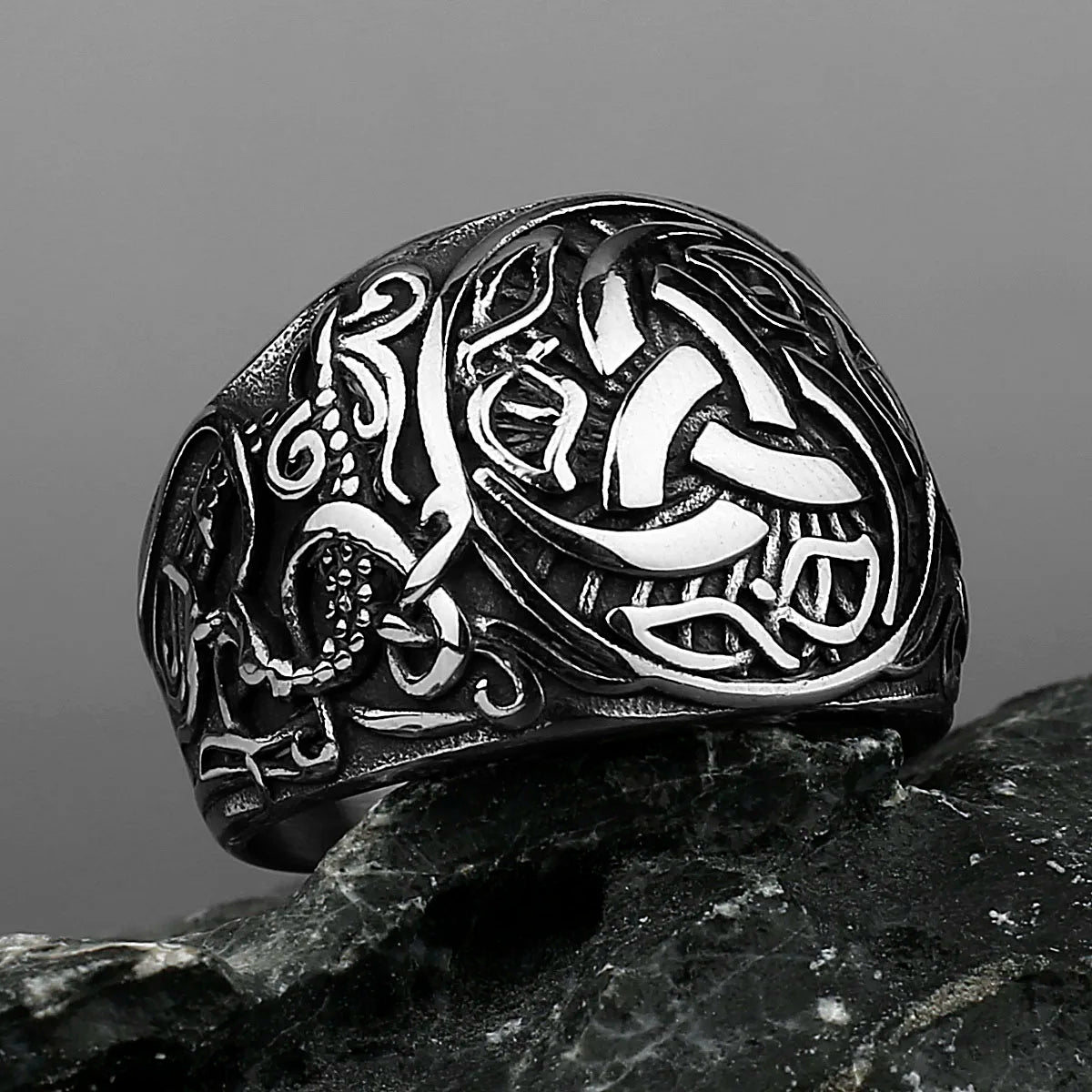 Anillo de Acero Inoxidable Vikingo Dragón Runa Hombres Moda Vikinga Anillo Templamento Hip-hop Calle Motocicleta Joyería Masculina