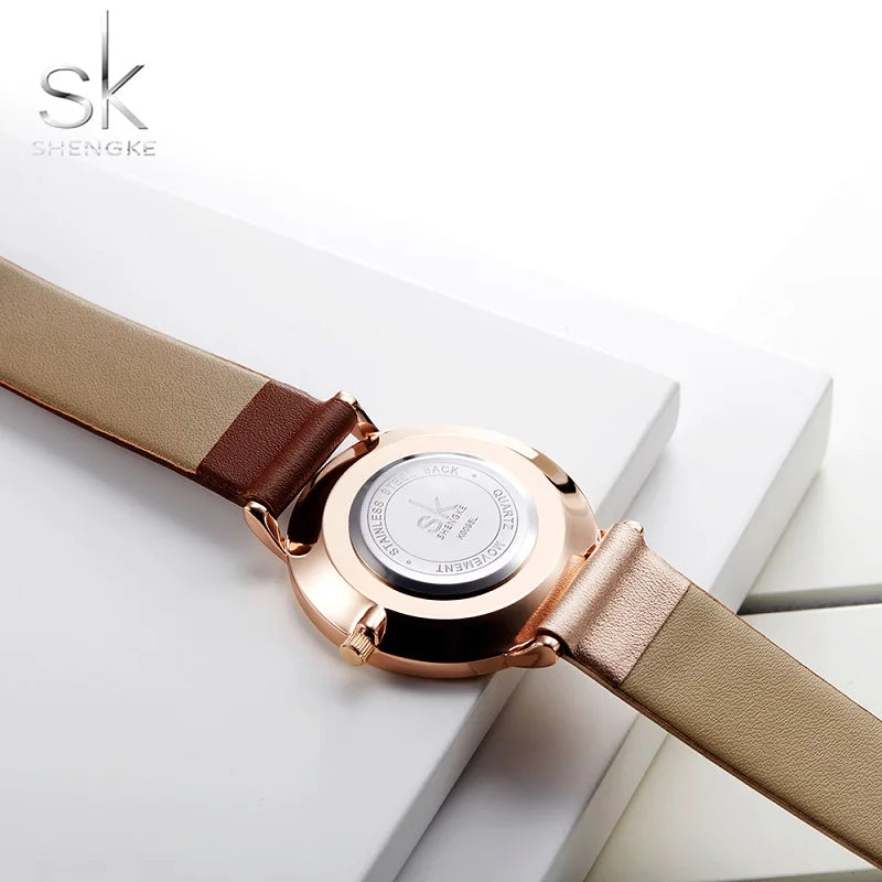 Reloj de Mujer Shengke Diseño Original Moda Creativa Cuartz Reloj Pulsera SK Mujeres Movimiento de Reloj Montre Feminino